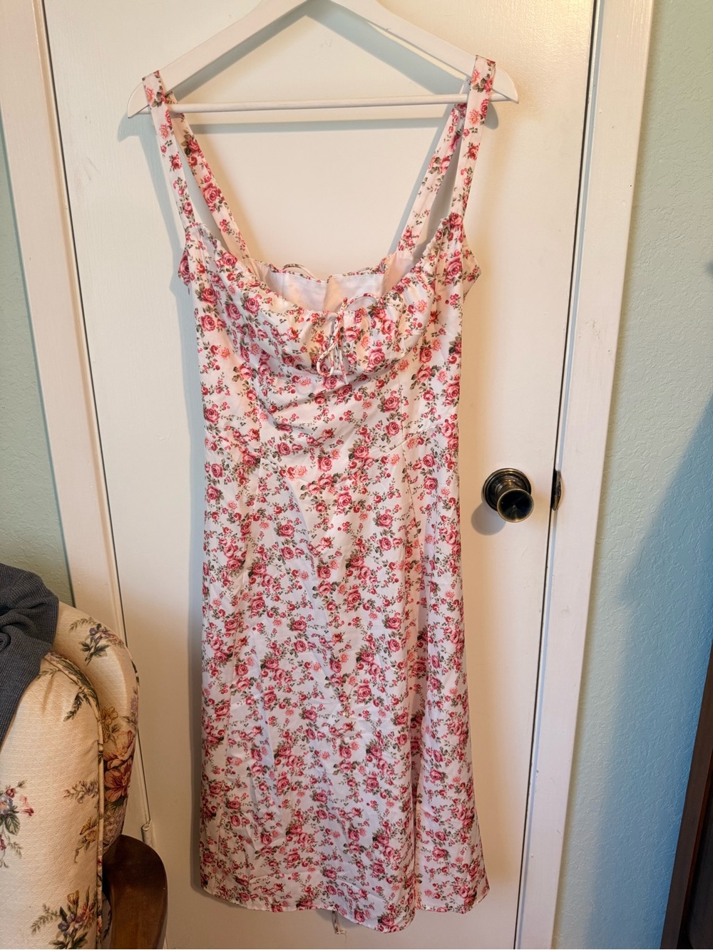 Floral Tie-Shoulder Midi Dress in White and Pink